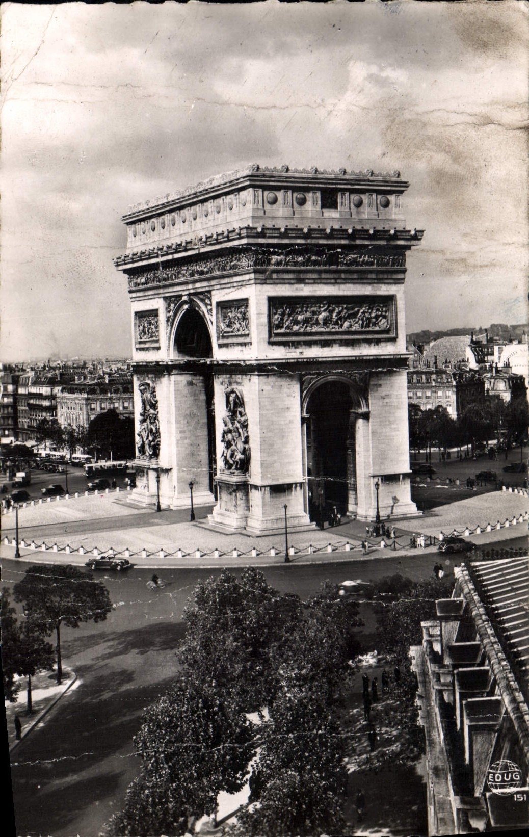 CPA Paris L'Arc de Triomphe de l'Etoile 