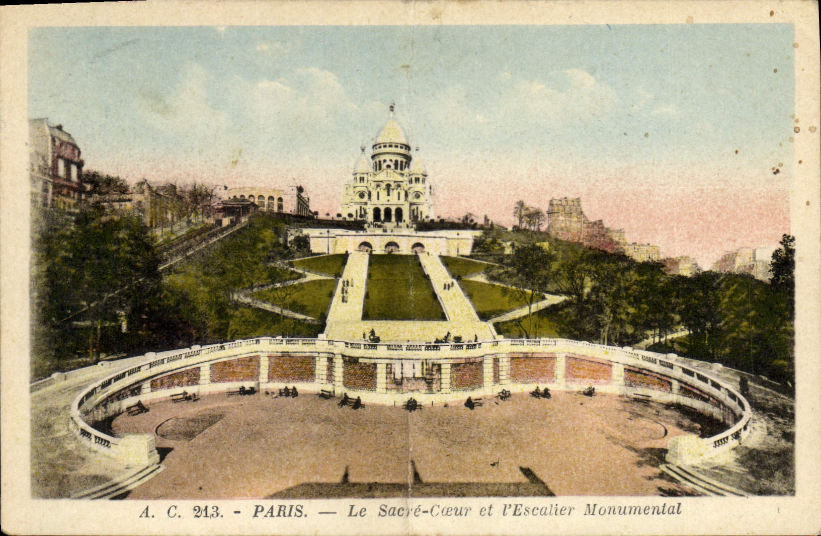 CPA Paris Le Sacre Coeur et l'Escalier Monumental