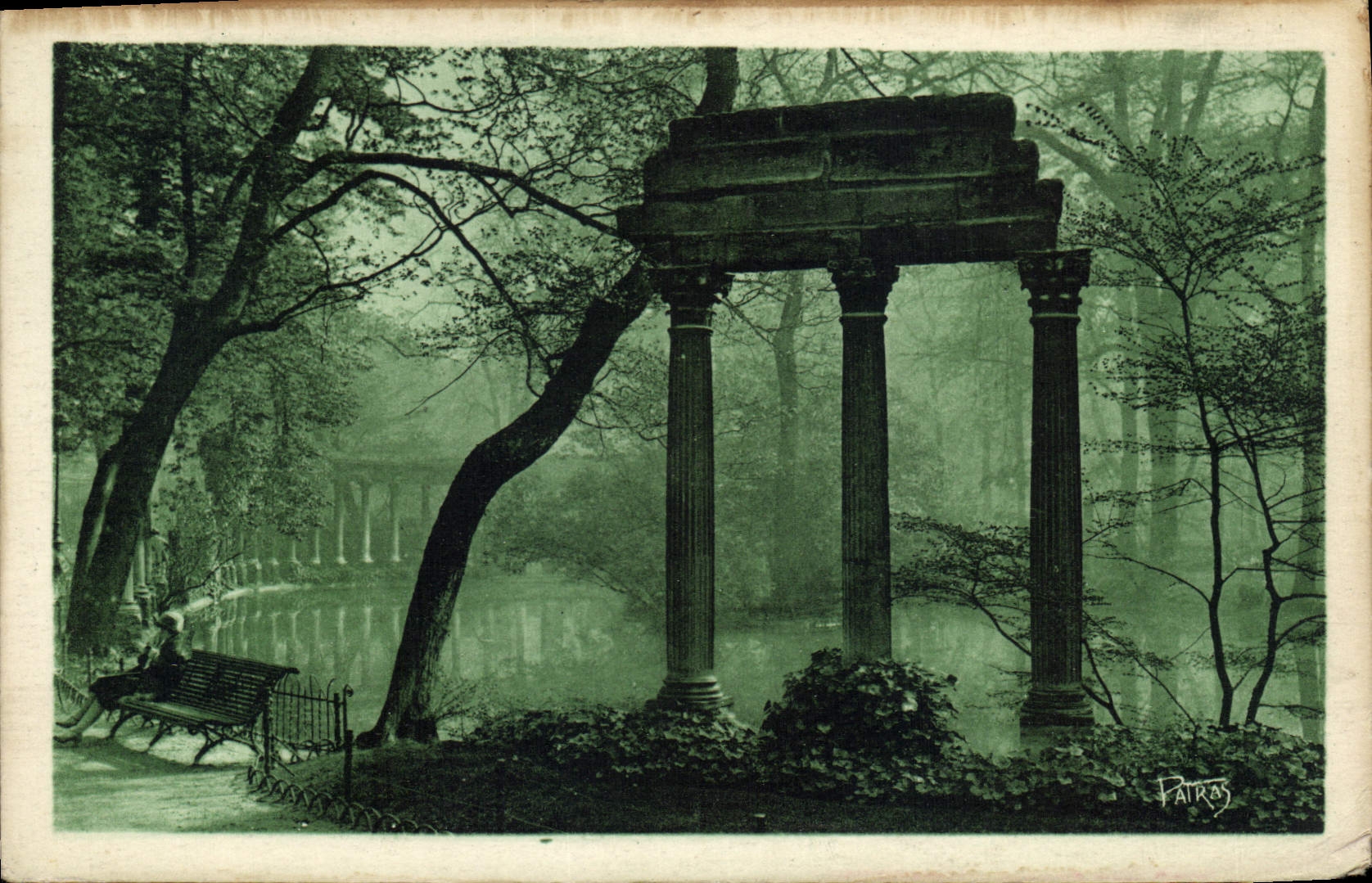 CPA Paris Dans le Parc Monceau 