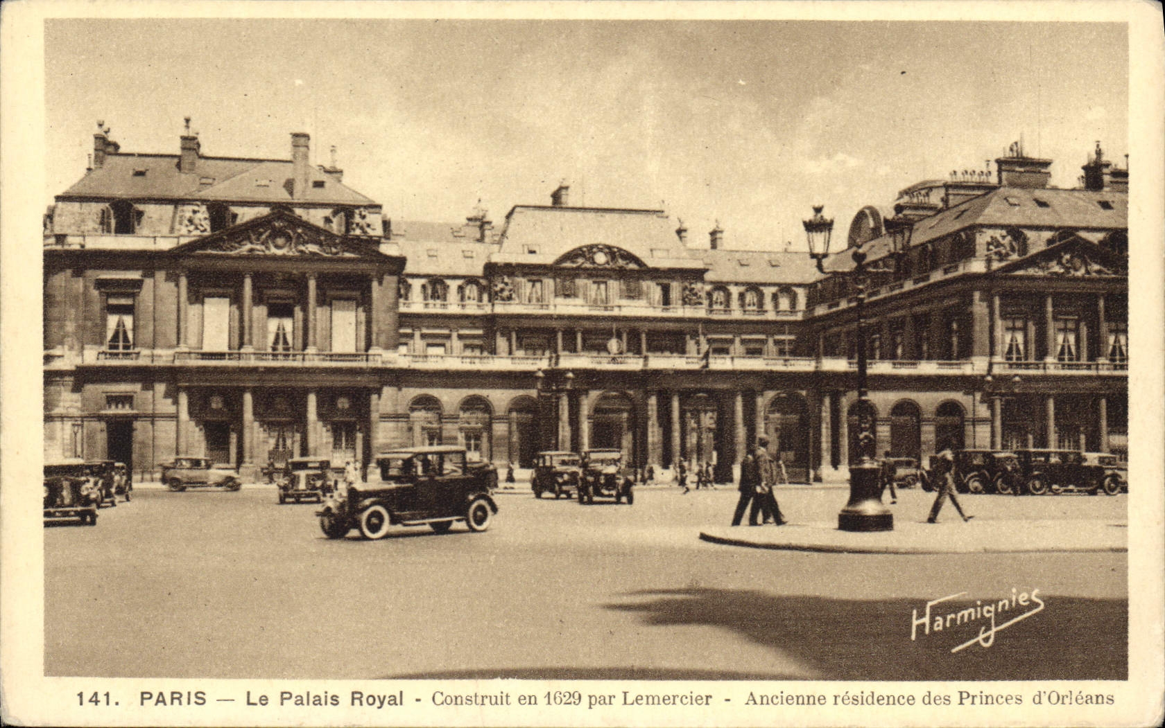 CPA Paris Le Palais Royal 