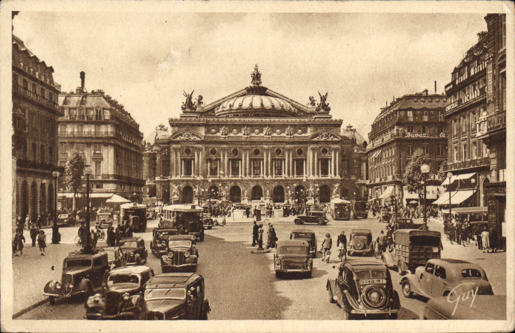 CPA Paris La Place et le Theatre de l'Opera Automobiles
