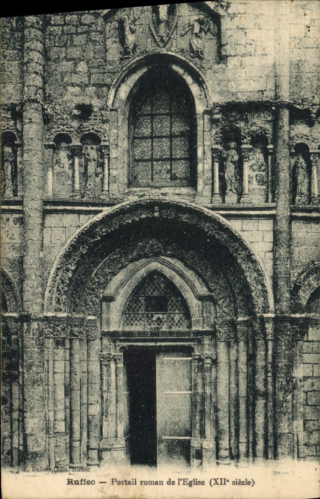 CPA Ruffec Portail Roman de l'Eglise XII siecle