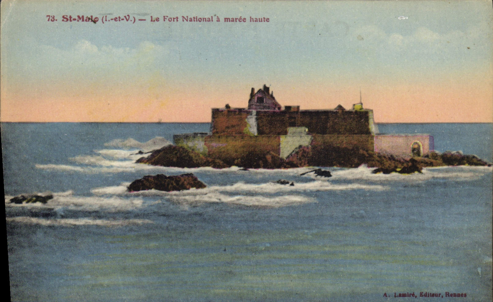CPA St Malo I et V le Fort National a Maree Haute 