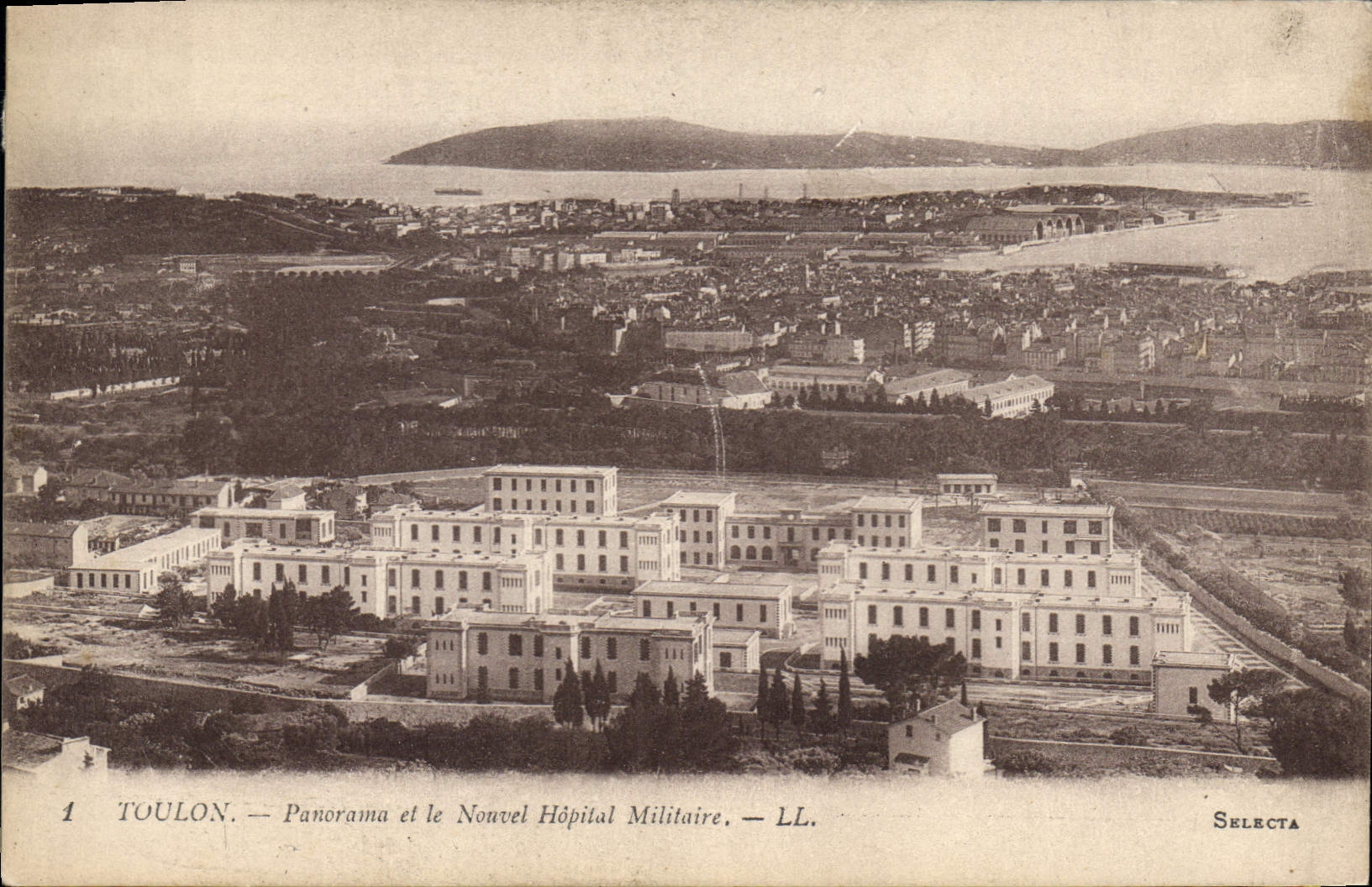 CPA Toulon Panorama et le Nouvel Hopital Militaire 