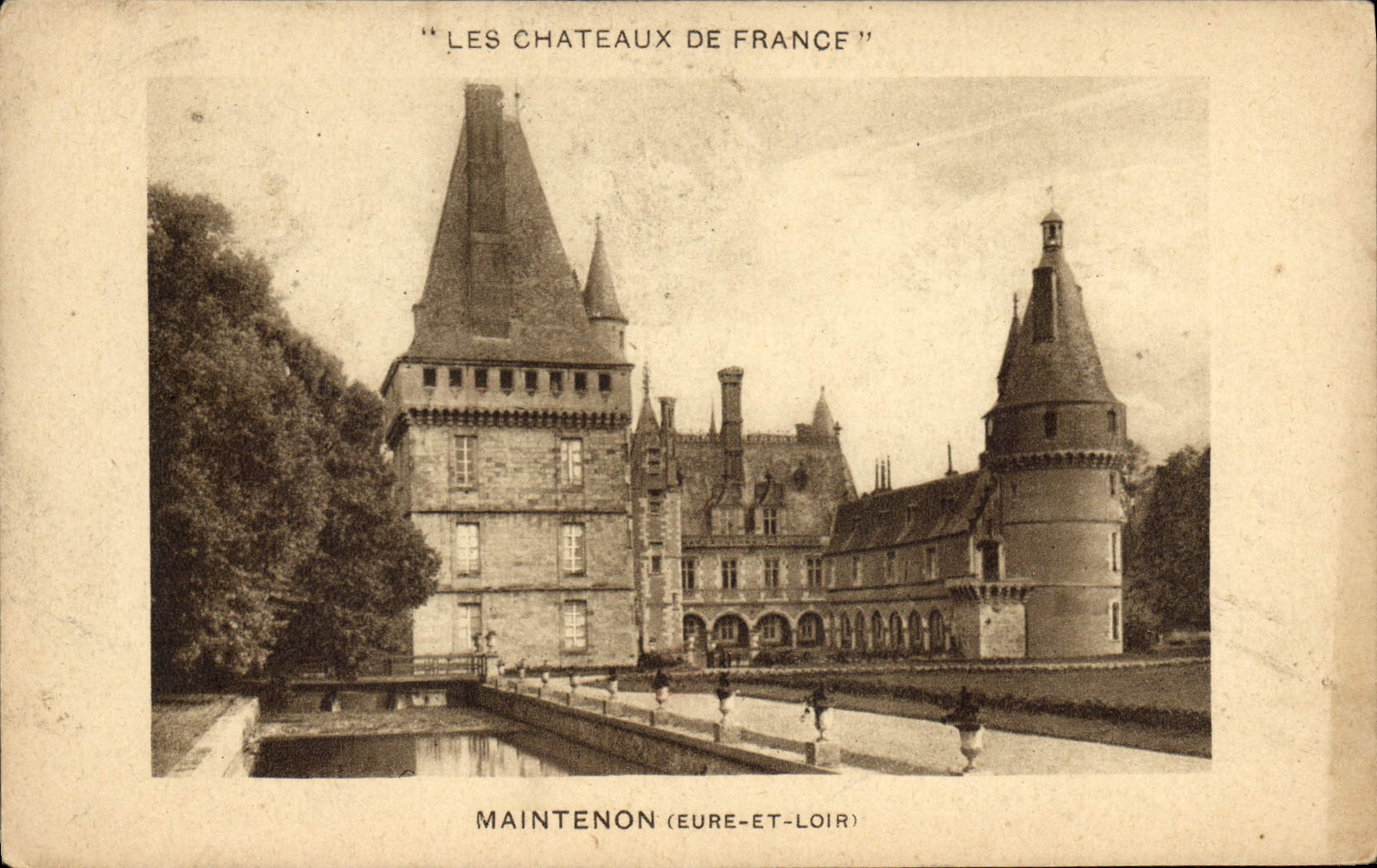 CPA Les Chateaux de France Maintenon Eure et Loir 