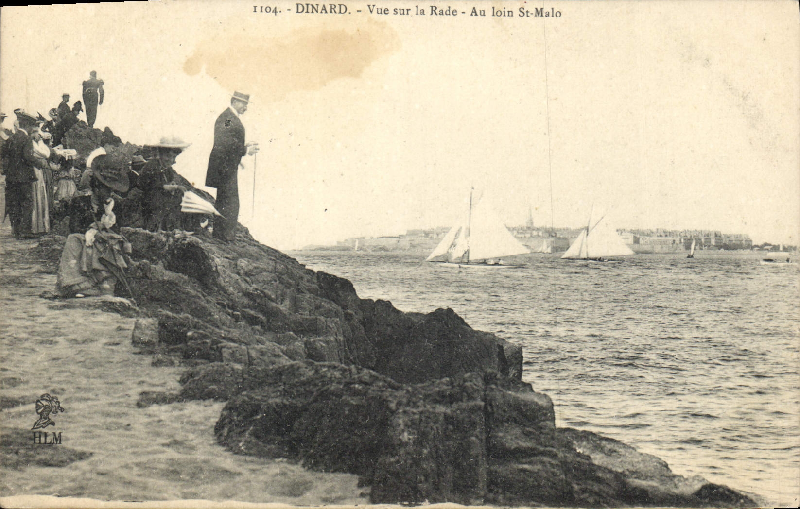 CPA Dinard vue sur la Rade au Loin St Malo 