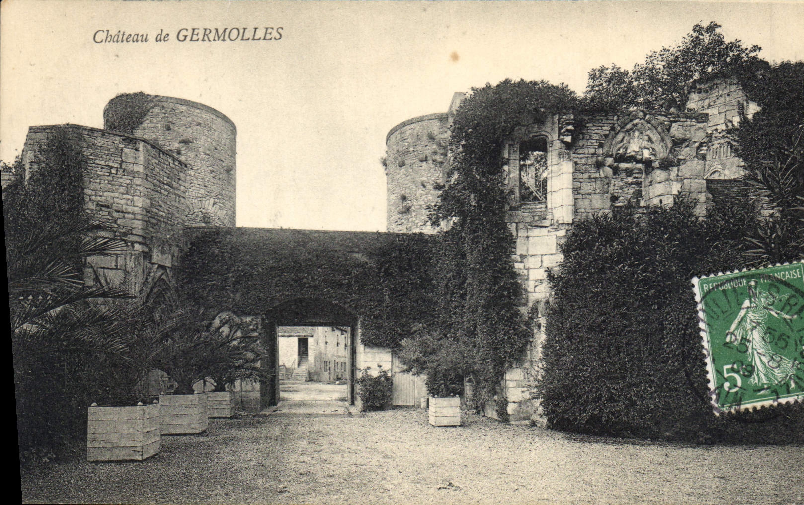 CPA Chateau de Germolles 