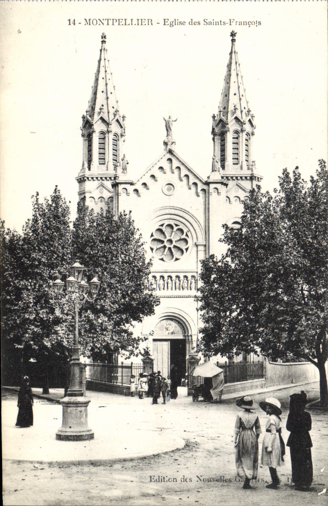 CPA Montpellier Eglise des Saints Francois