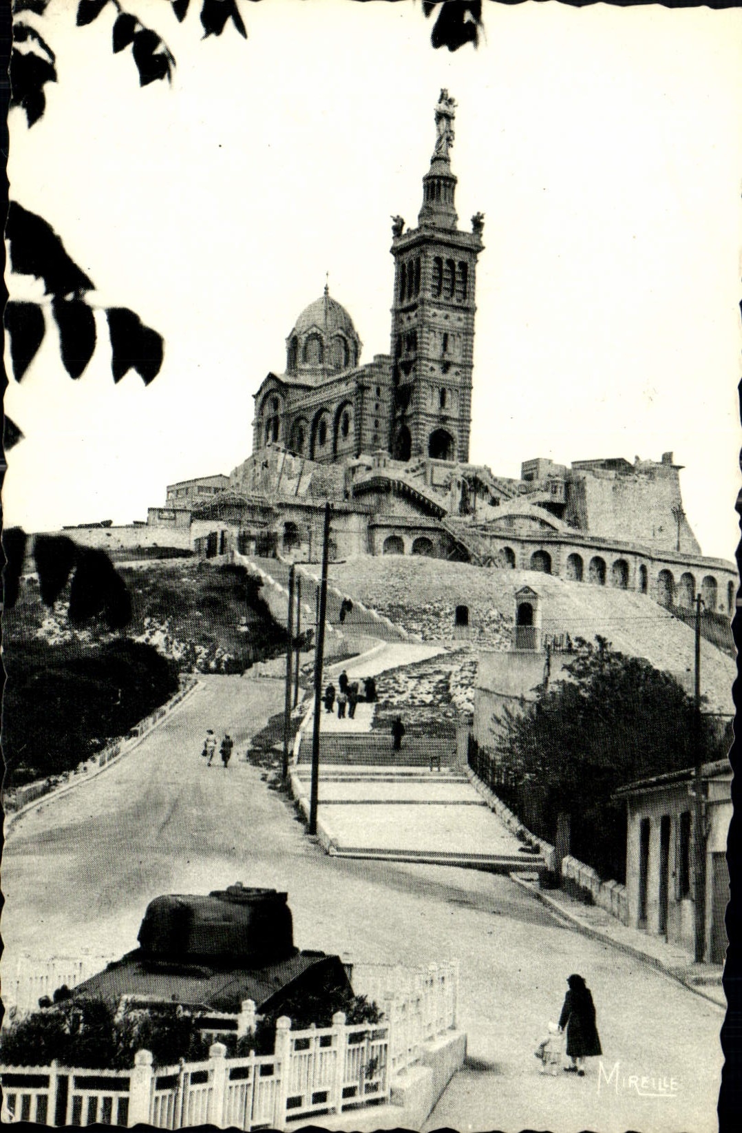 CPA Marseille B du R Notre Dame de la Garde 
