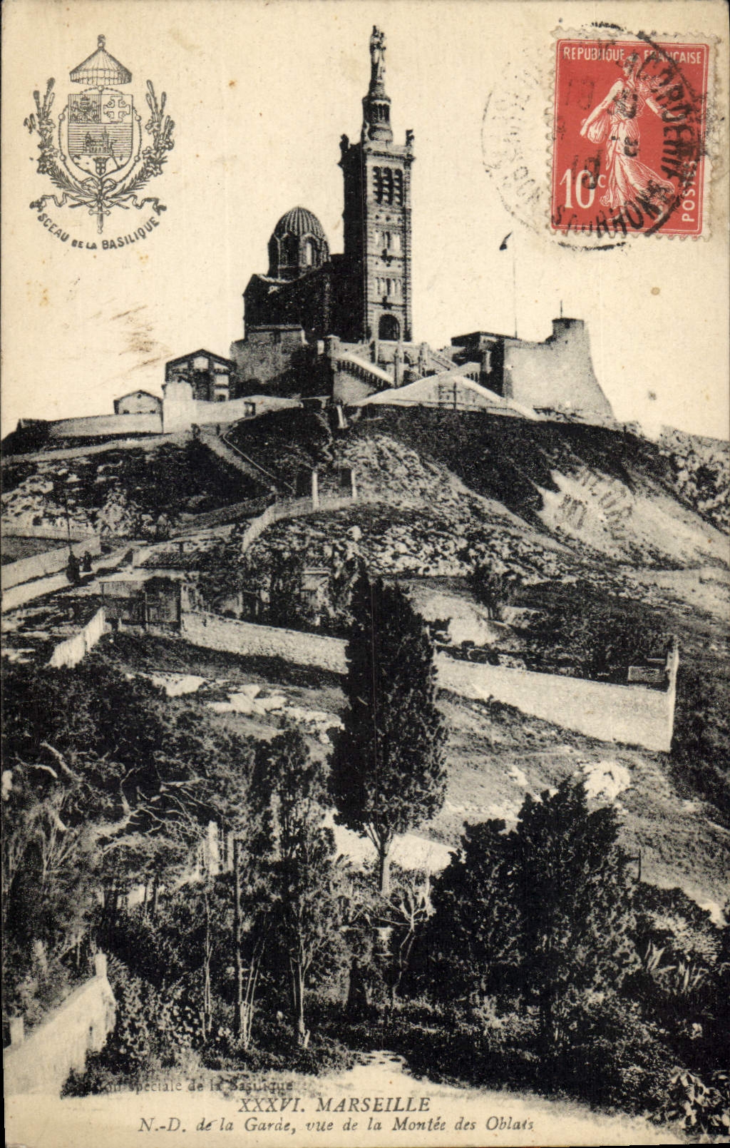 CPA Marseille N D de la Garde vue de la Montee des Oblats 