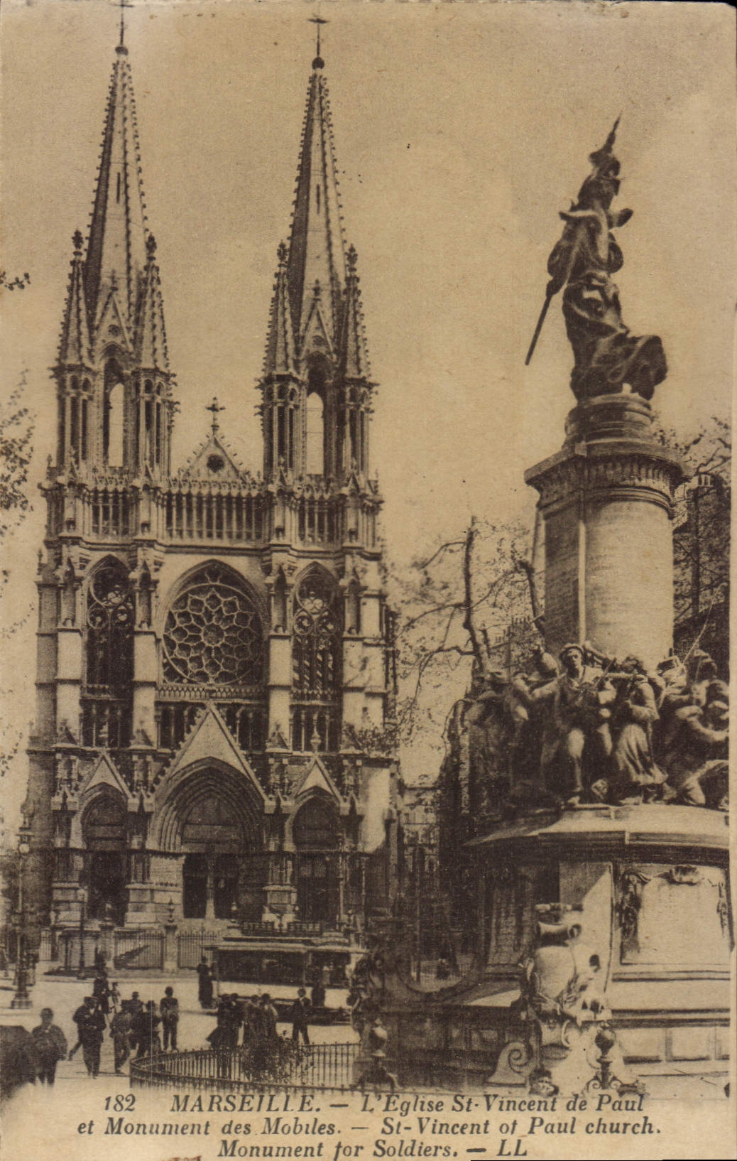 CPA Marseille L'Eglise Saint Vincent de Paul et le Monument des Mobiles 