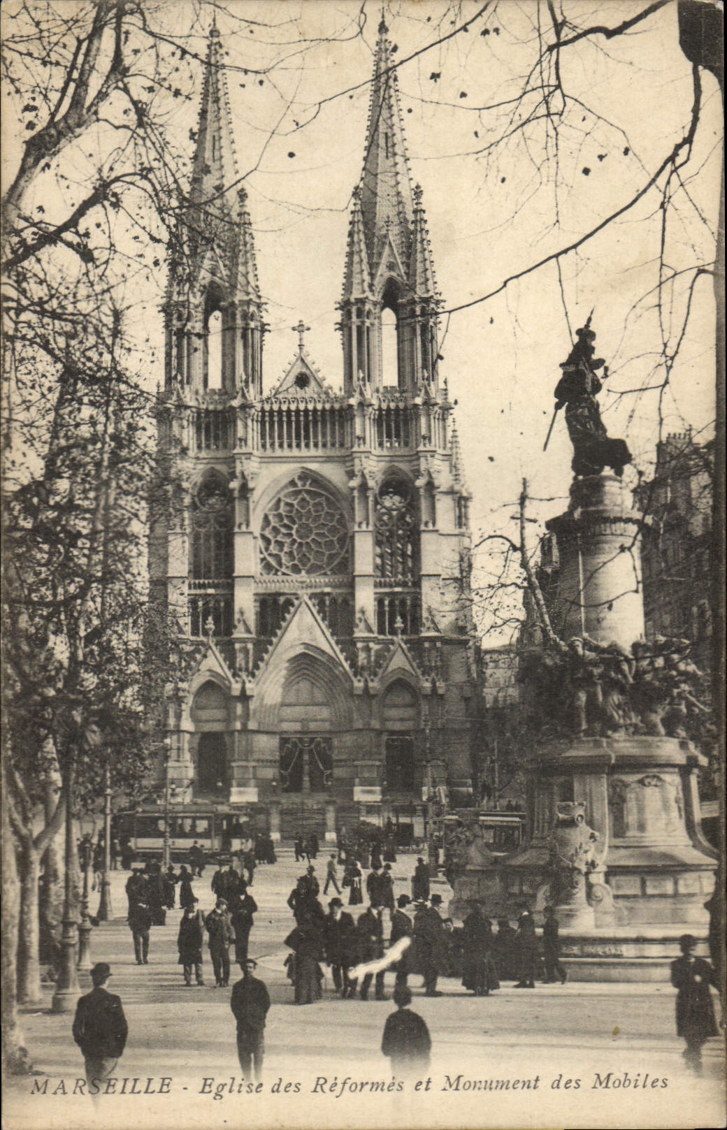 CPA Marseille Eglise des Reformes et Monument des Mobiles 