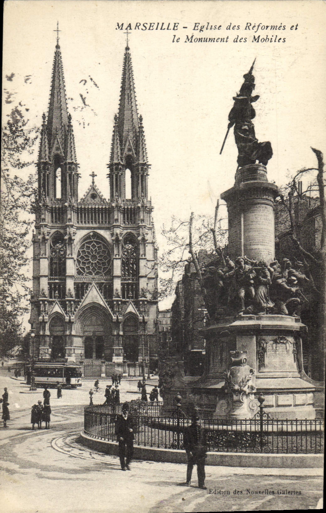 CPA Marseille Eglise des Reformes et le Monument des Mobiles 