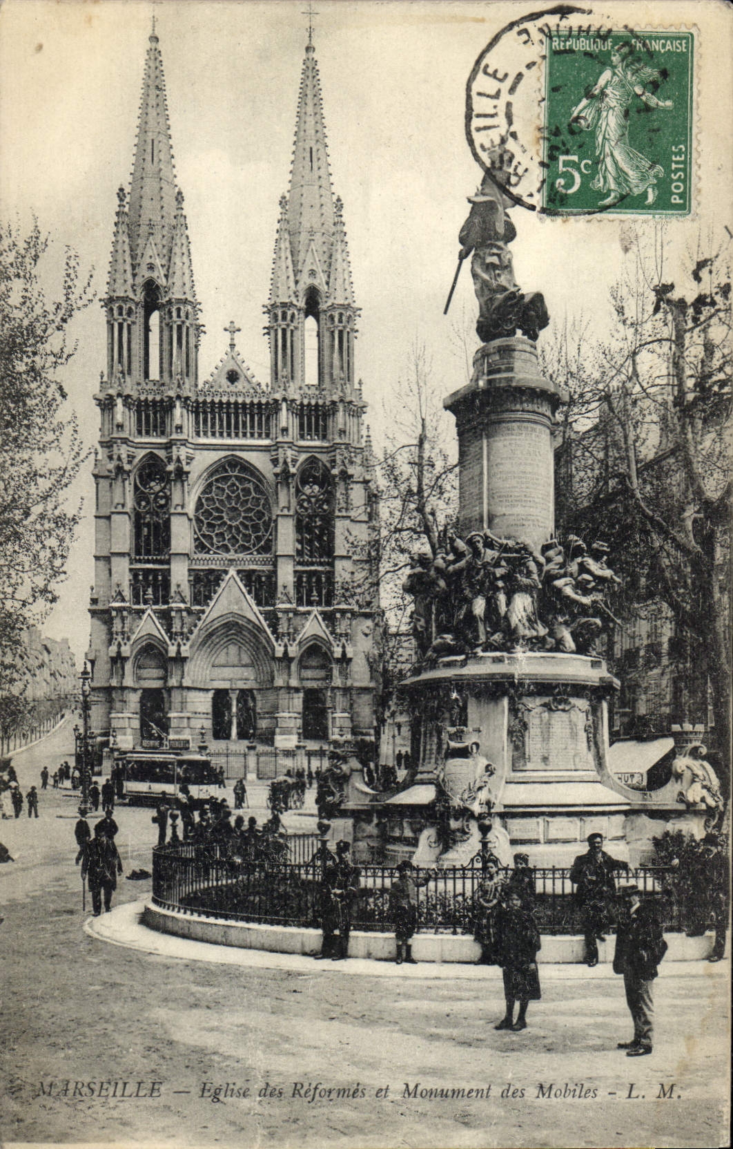 CPA Marseille Eglise des Reformes et Monument des Mobiles 