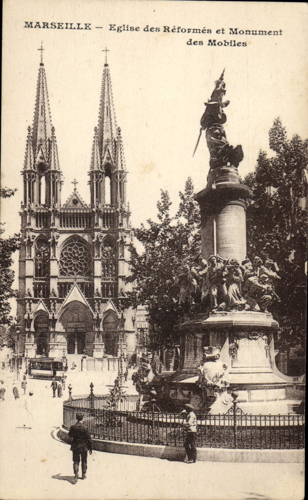 CPA Marseille Eglise des Reformes et Monument des Mobiles 
