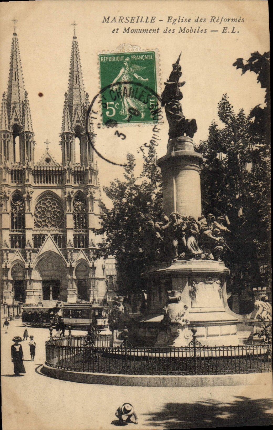 CPA Marseille Eglise des Reformes et Monument des Mobiles 