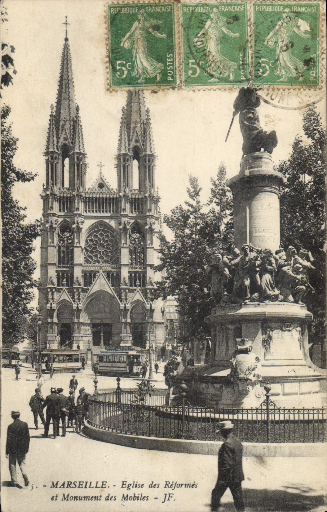 CPA Marseille Eglise des Reformes et Monument des Mobiles 