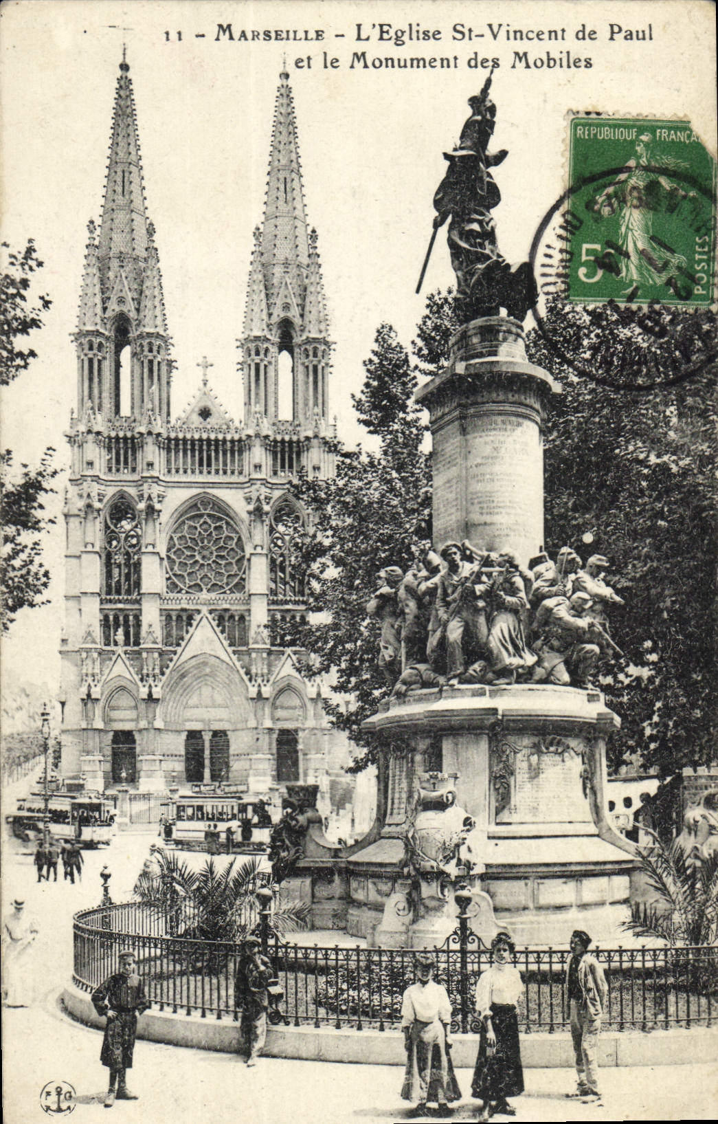 CPA Marseille L'Eglise St Vincent de Paul et le Monument des Mobiles 