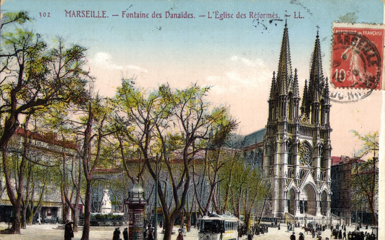 CPA Marseille Fontaine des Danaides L'Eglise des Reformes 