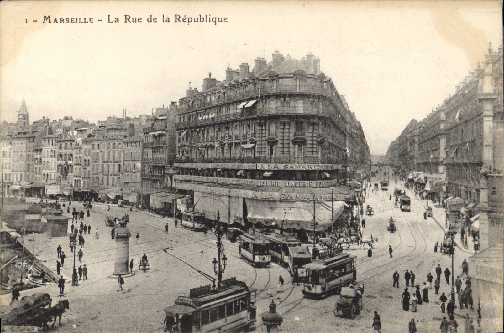 CPA Marseille La Rue de la Republique 