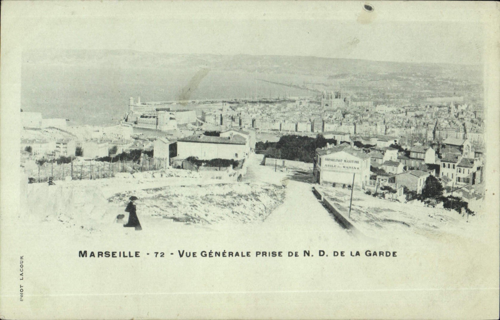 CPA Marseille Vue generale prise de N D de la Garde 