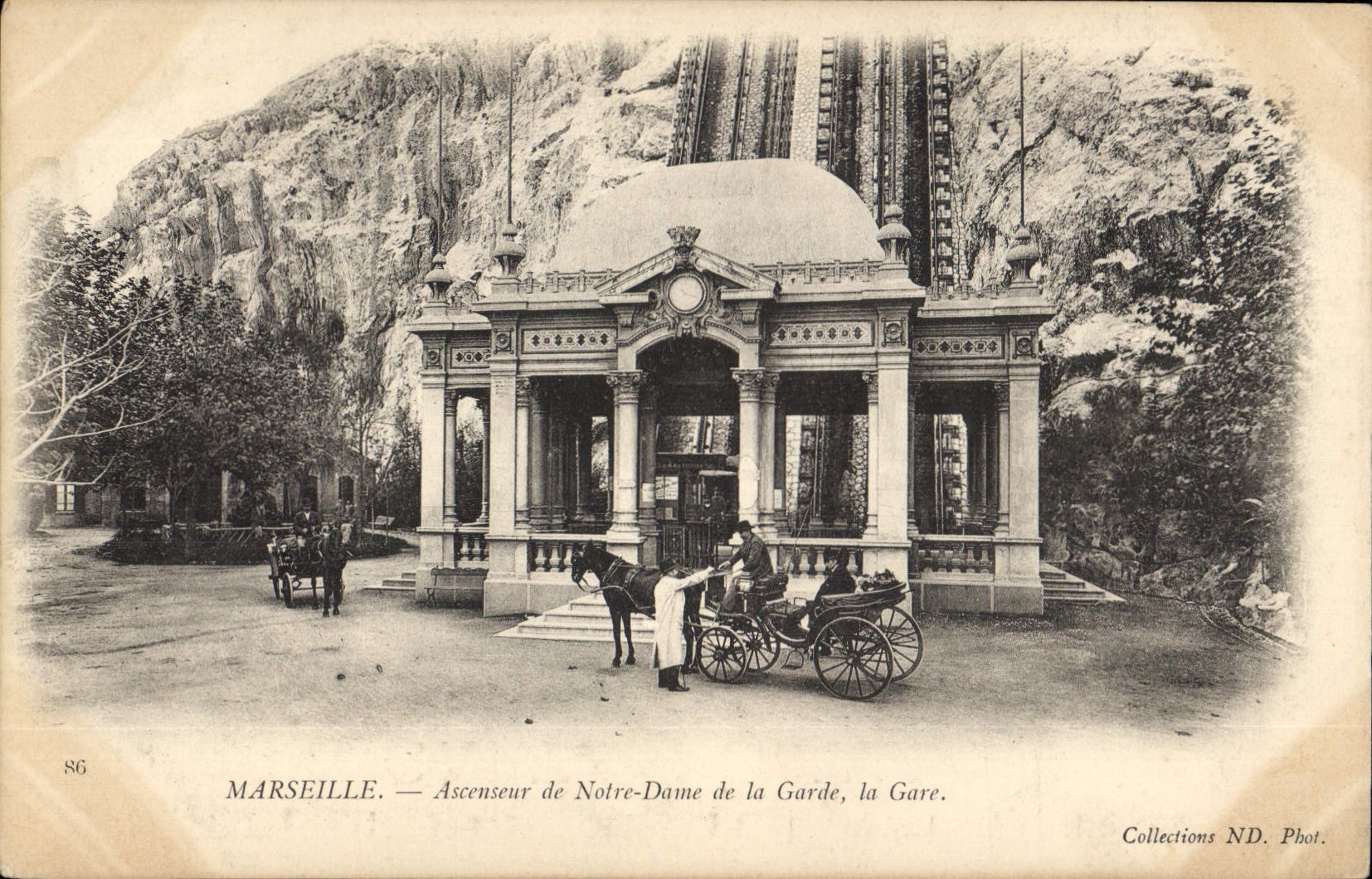 CPA Marseille Ascenseur de Notre Dame de la Garde la Gare 