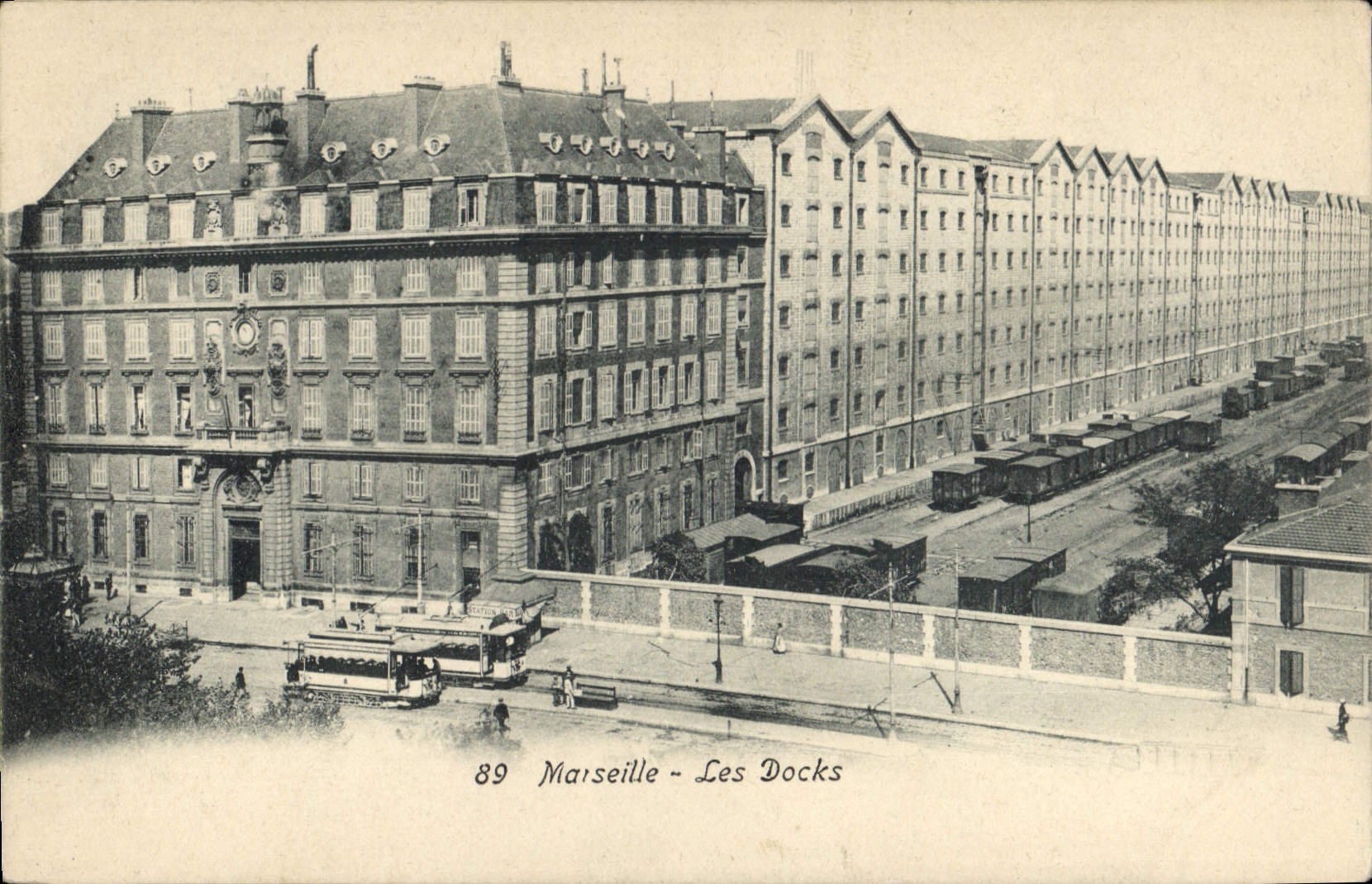 CPA Marseille Les Docks 