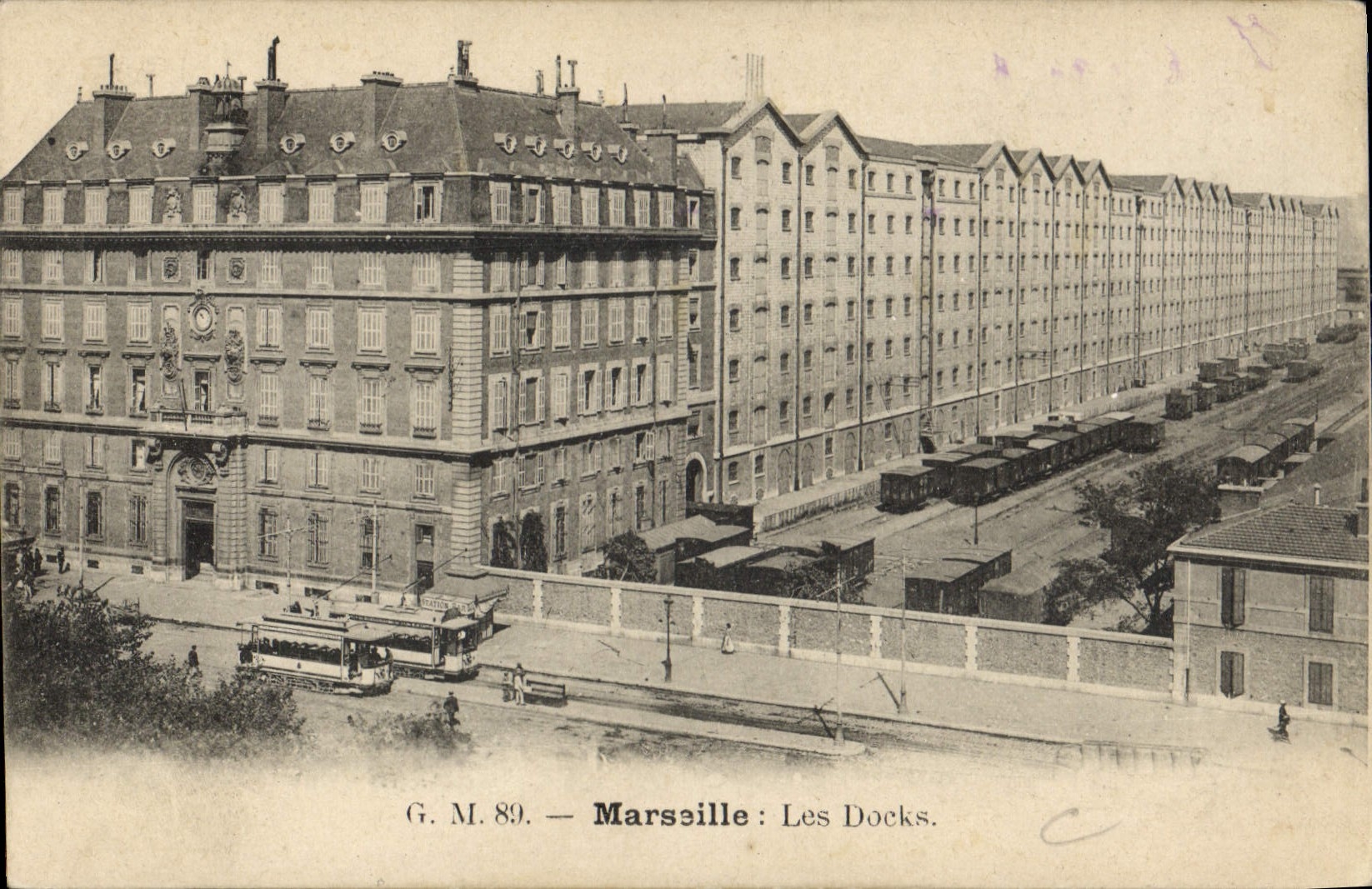 CPA Marseille Les Docks 