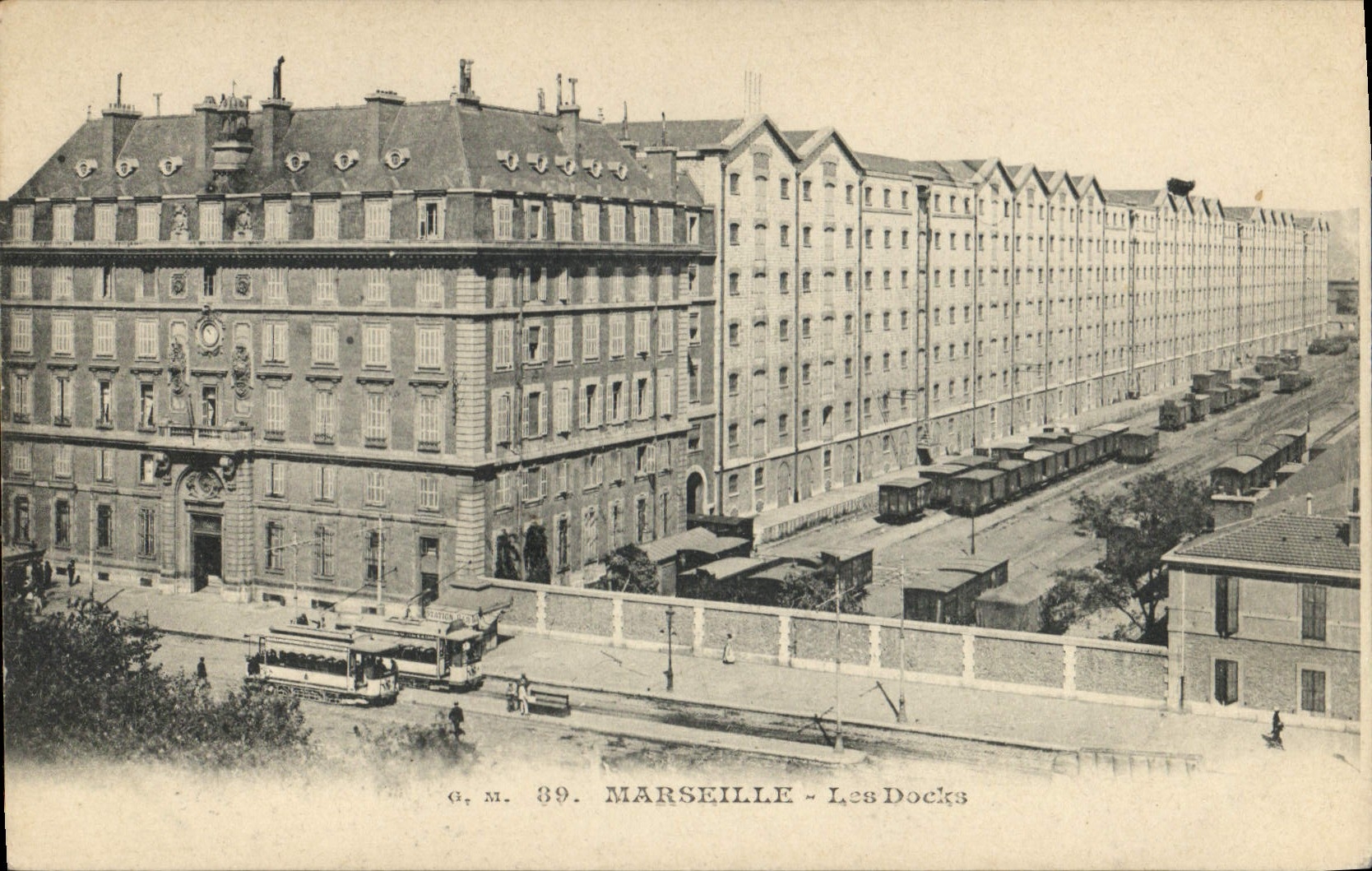 CPA Marseille Les Docks 
