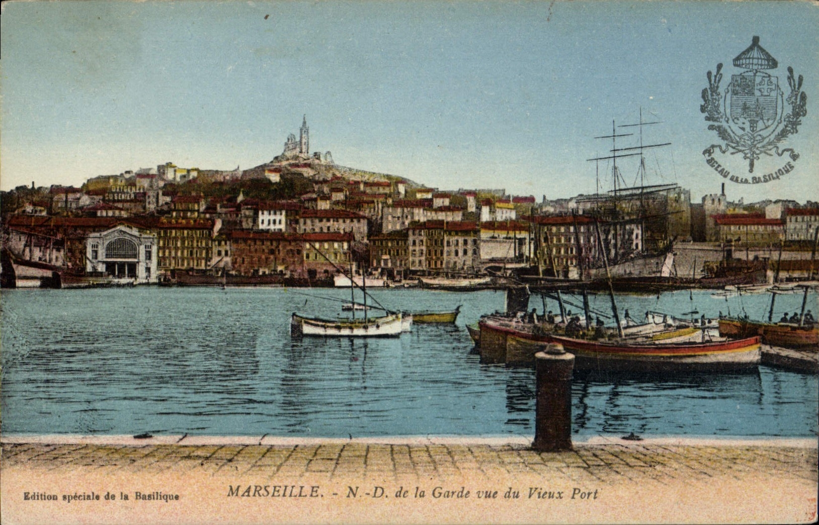 CPA Marseille N D de la Garde vue du Vieux Port 