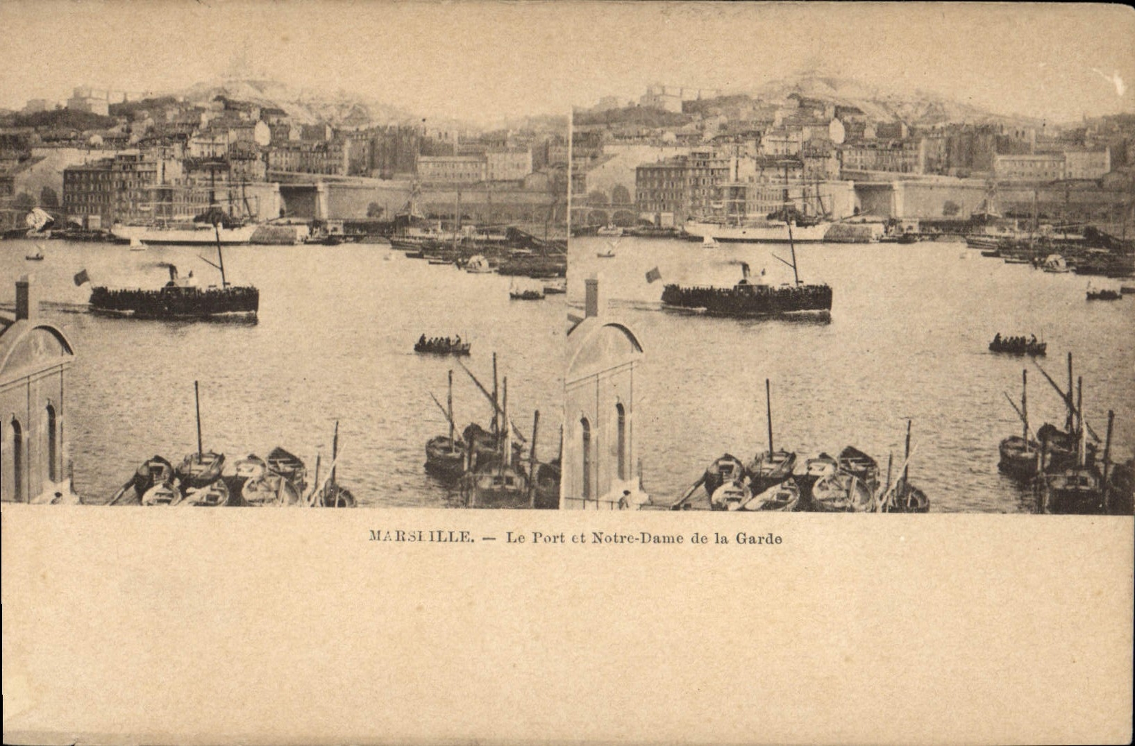 CPA Marseille Le port et Notre Dame de la Garde 