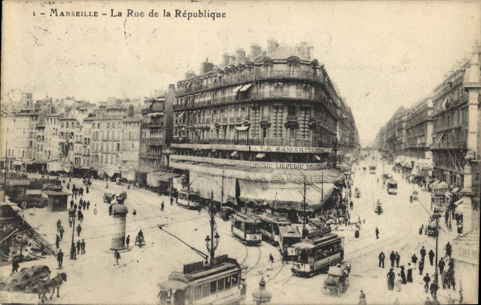 CPA Marseille La Rue de la Republique 