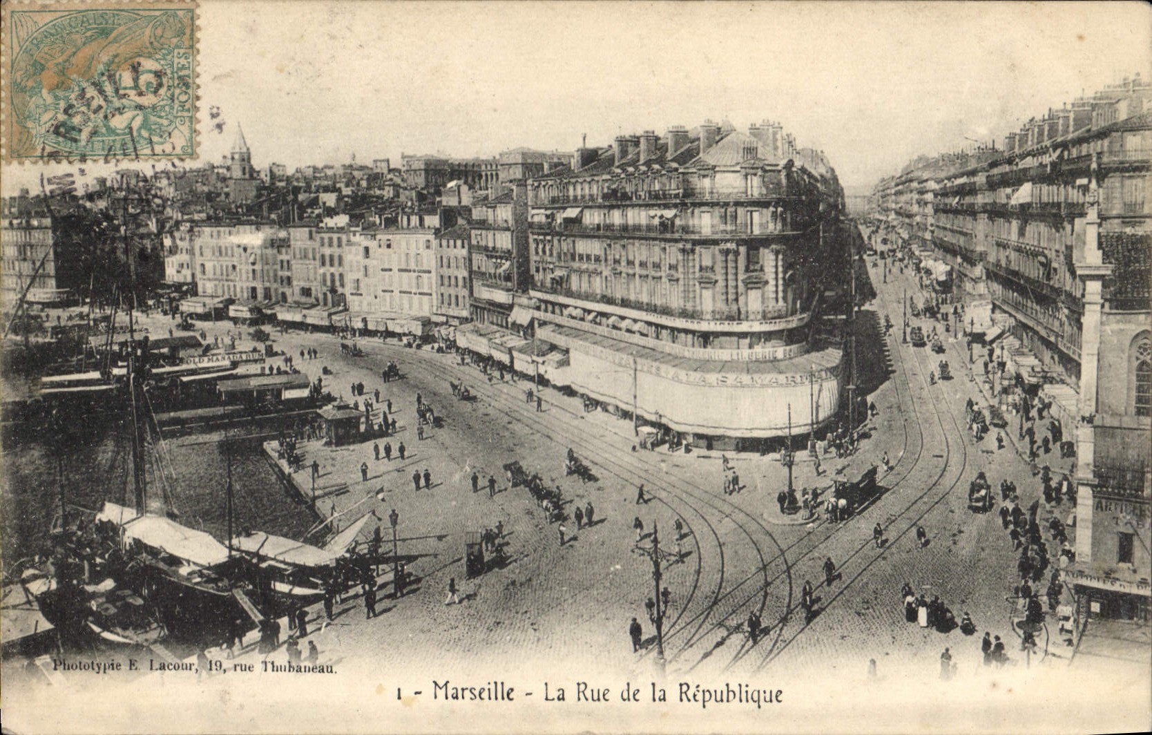 CPA Marseille Le Rue de la Republique 