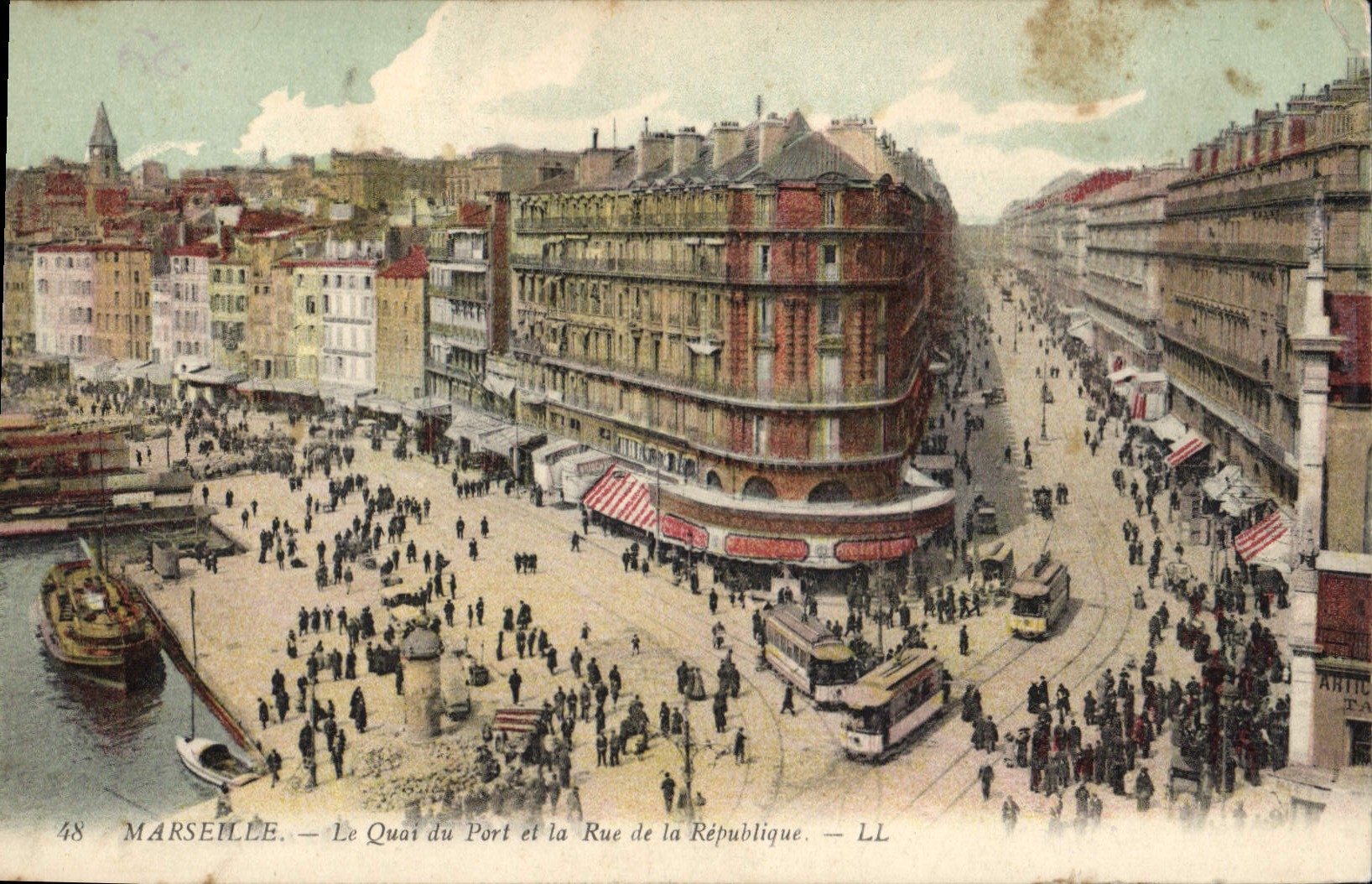 CPA Marseille Lr Quai du Port et la Rue de la Republique 
