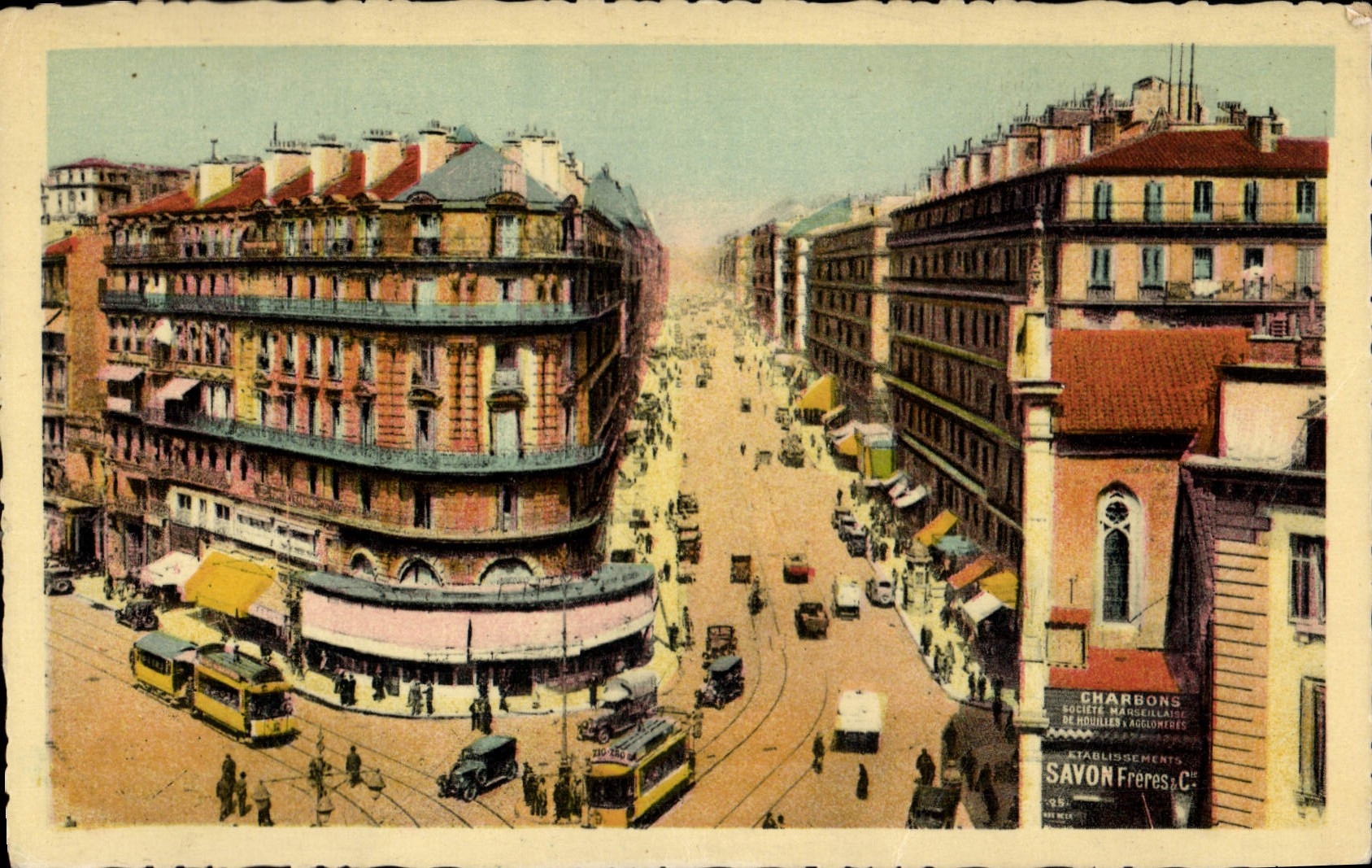 CPA Marseille Le Quai du Port et la Rue de la Republique 
