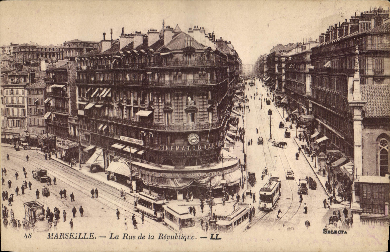 CPA Marseille La Rue de la Republique 