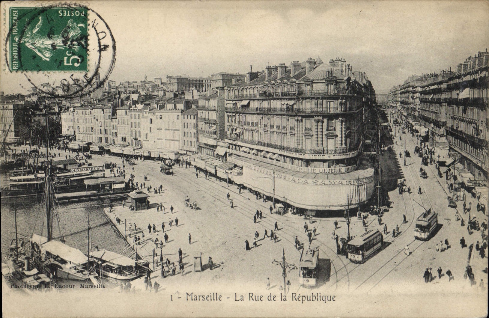 CPA Marseille La Rue de la Republique 