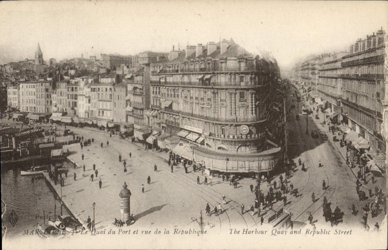 CPA Marseille Le Quai du Port et Rue de la Republique 