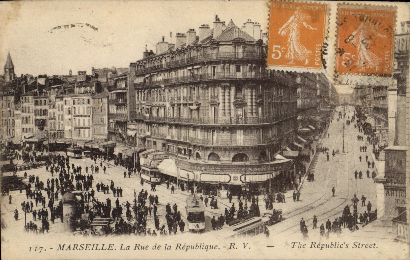 CPA Marseille La Rue de la Republique 