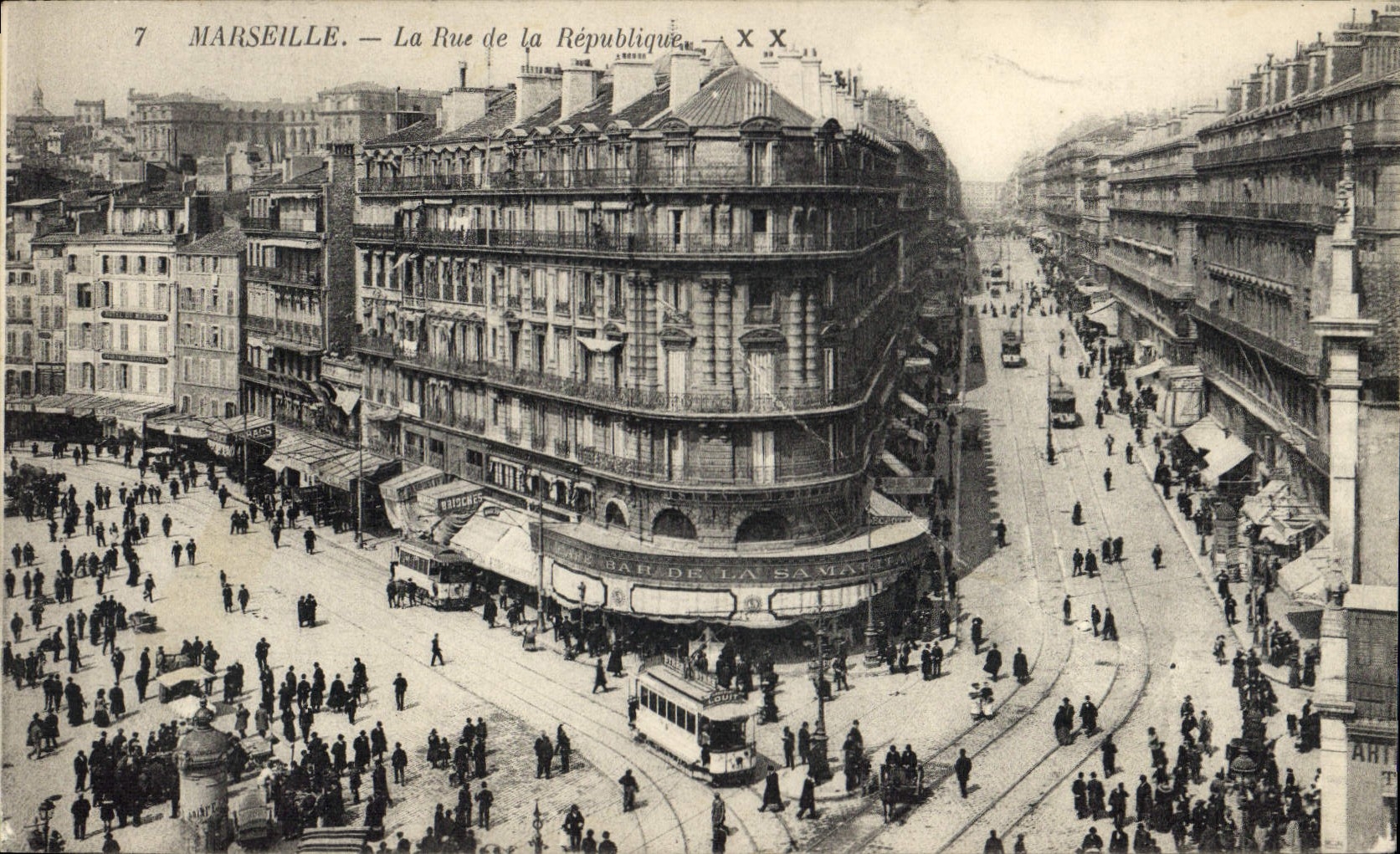 CPA Marseille La Rue de la Republique 
