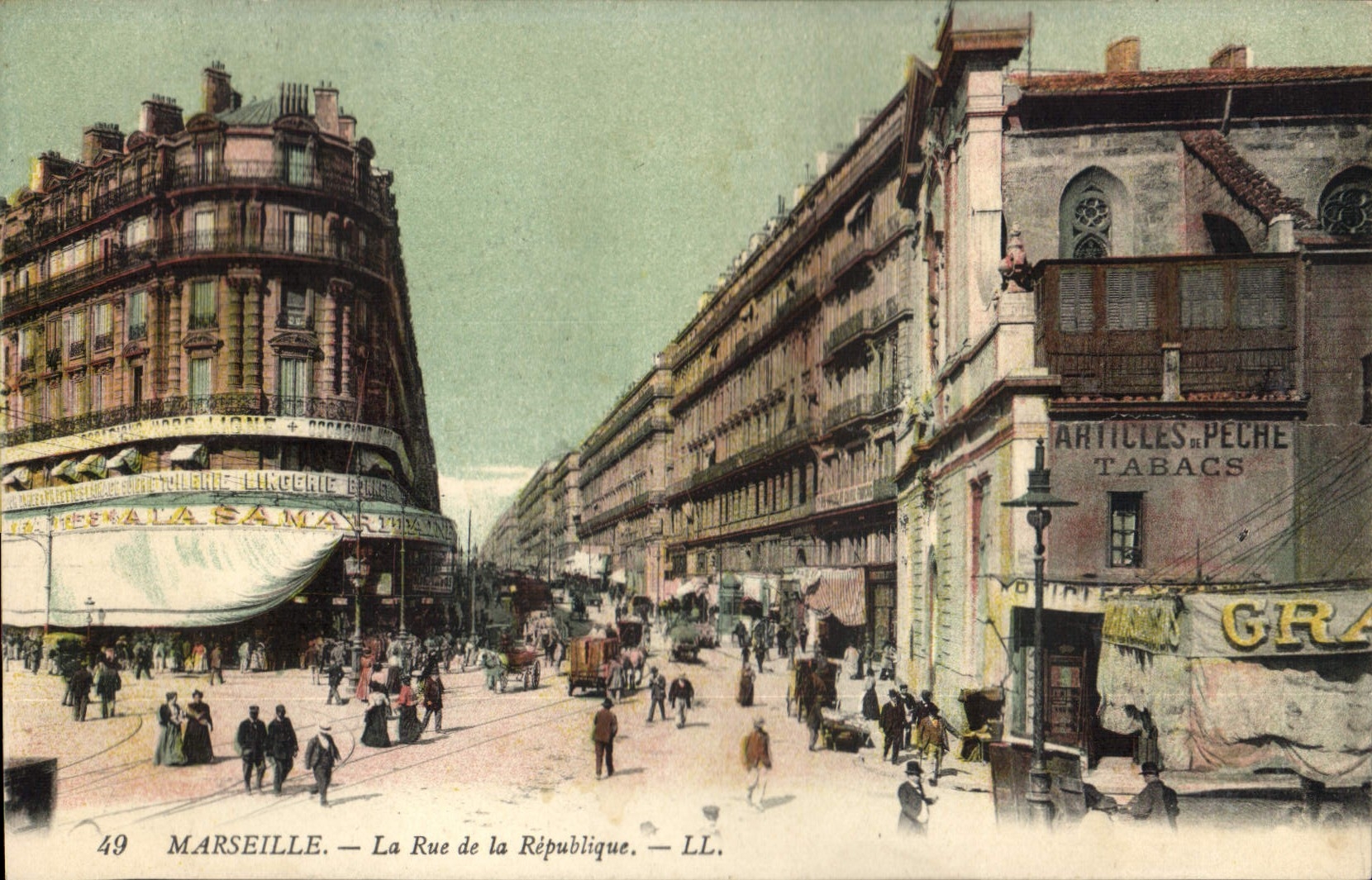 CPA Marseille La Rue de la Republique 