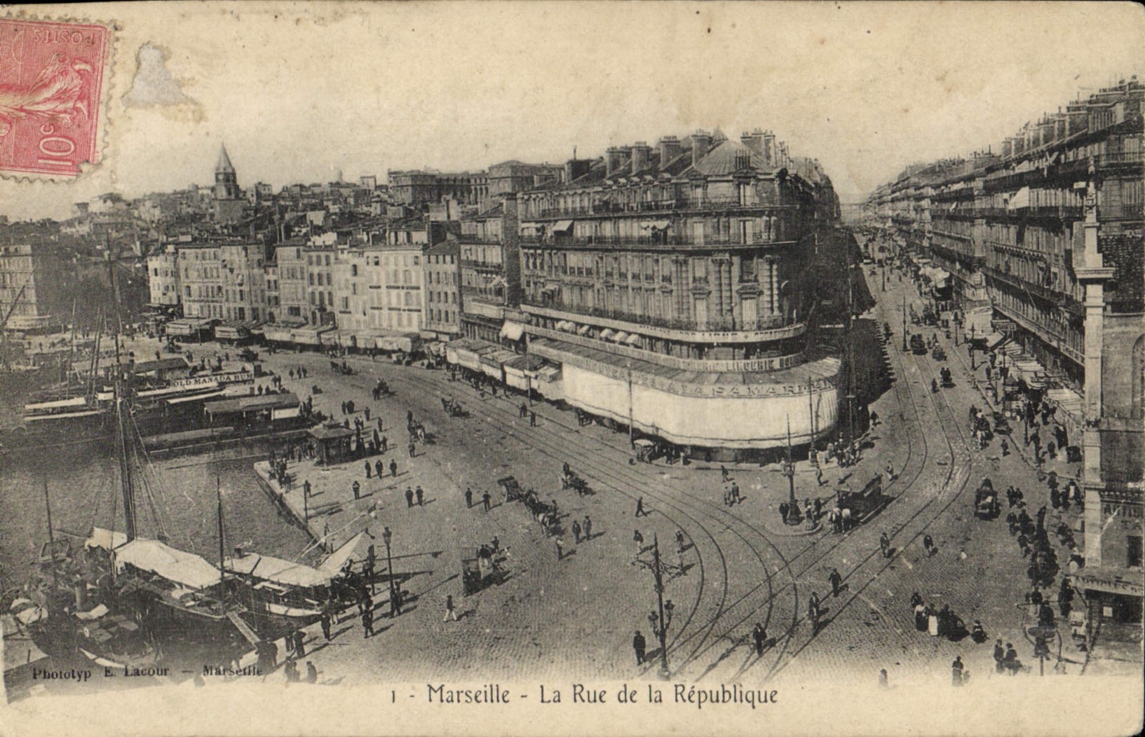 CPA Marseille La Rue de la Republique 