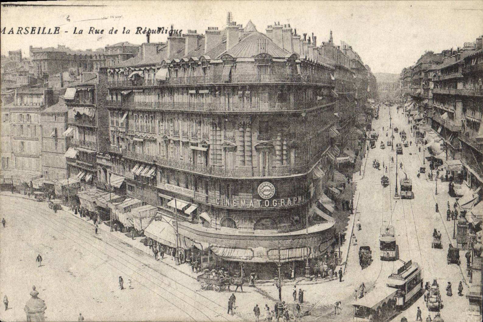 CPA Marseille la rue de la Republique 