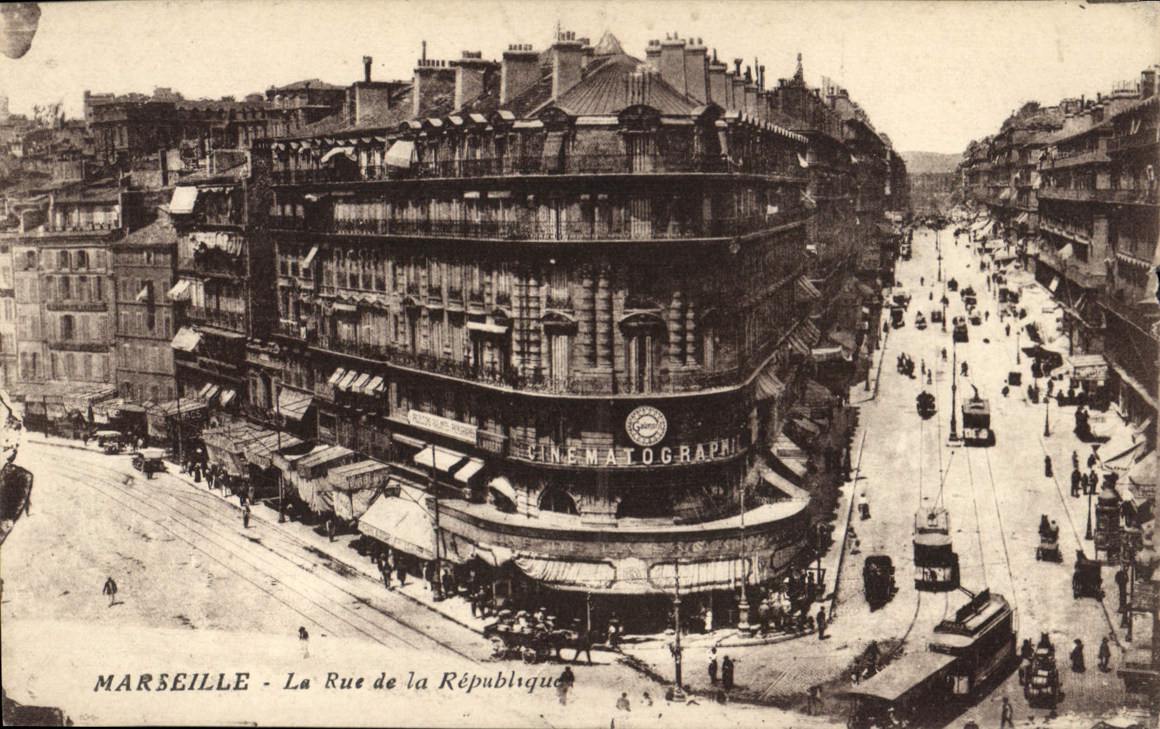 CPA Marseille la rue de la Republique 
