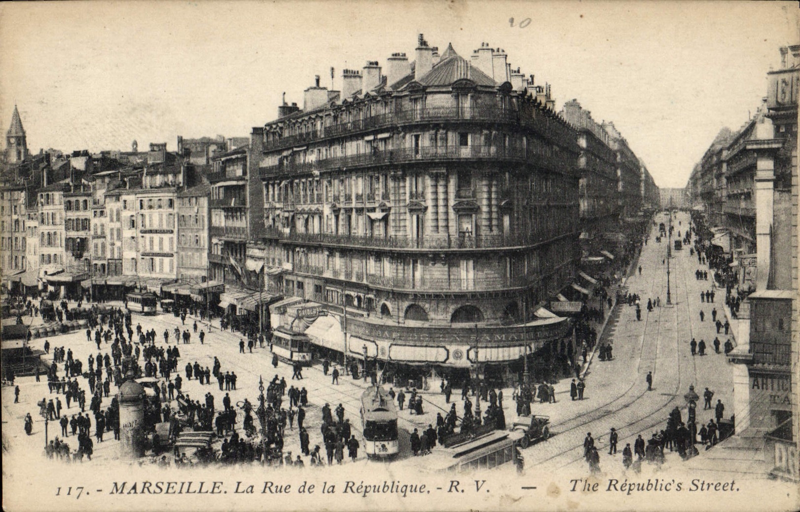 CPA Marseille la rue de la Republique 