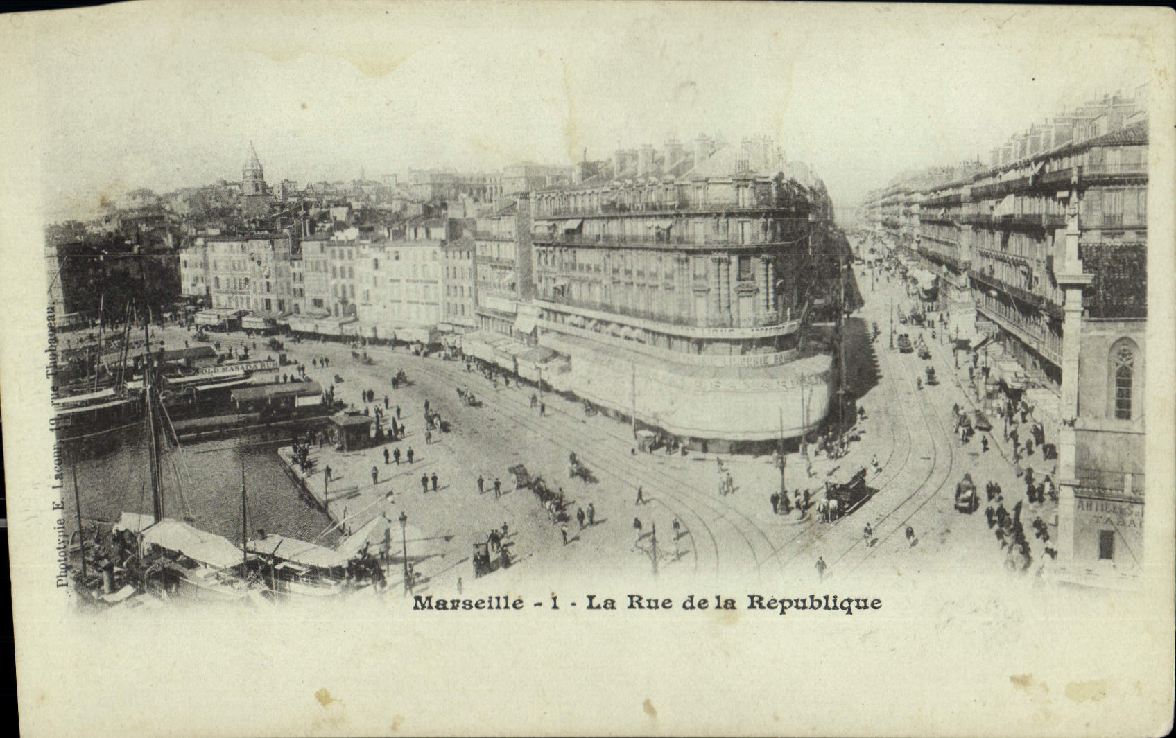 CPA Marseille la rue de la Republique 