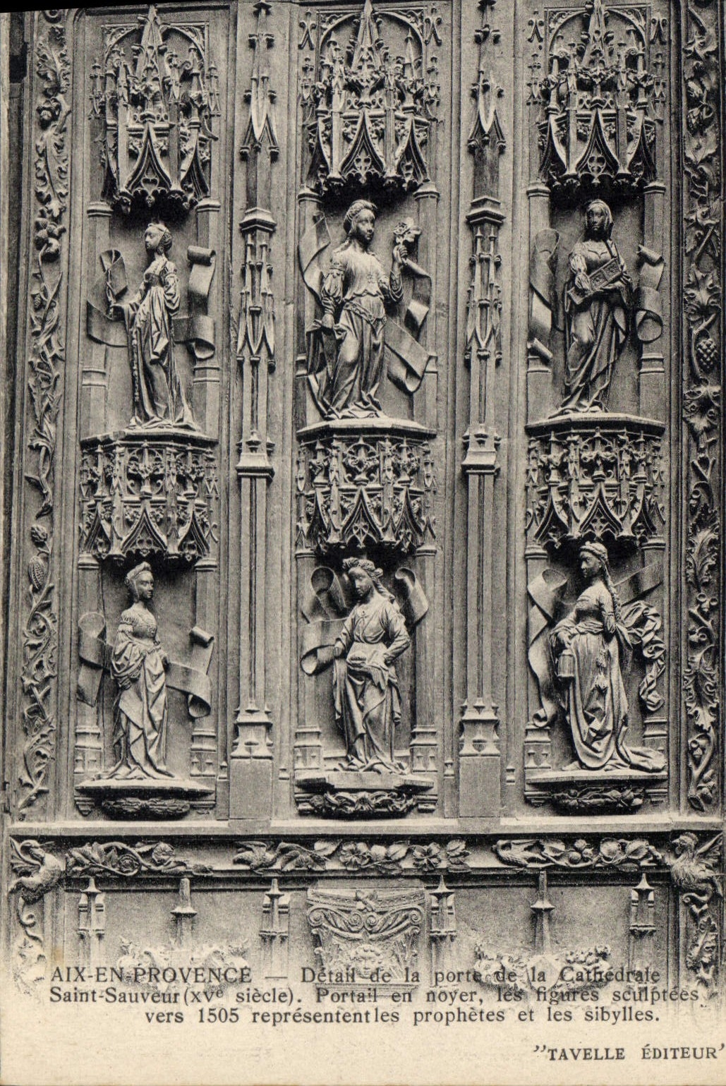 CPA Aix en Provence detail de la Porte de la Cathedrale St Sauveur XV siecle Portail en Noyer les Fi