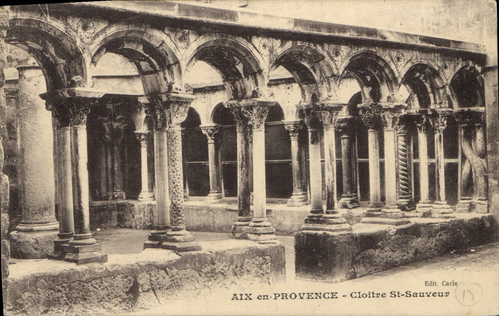 CPA Aix en Provence Cloitre St Sauveur 