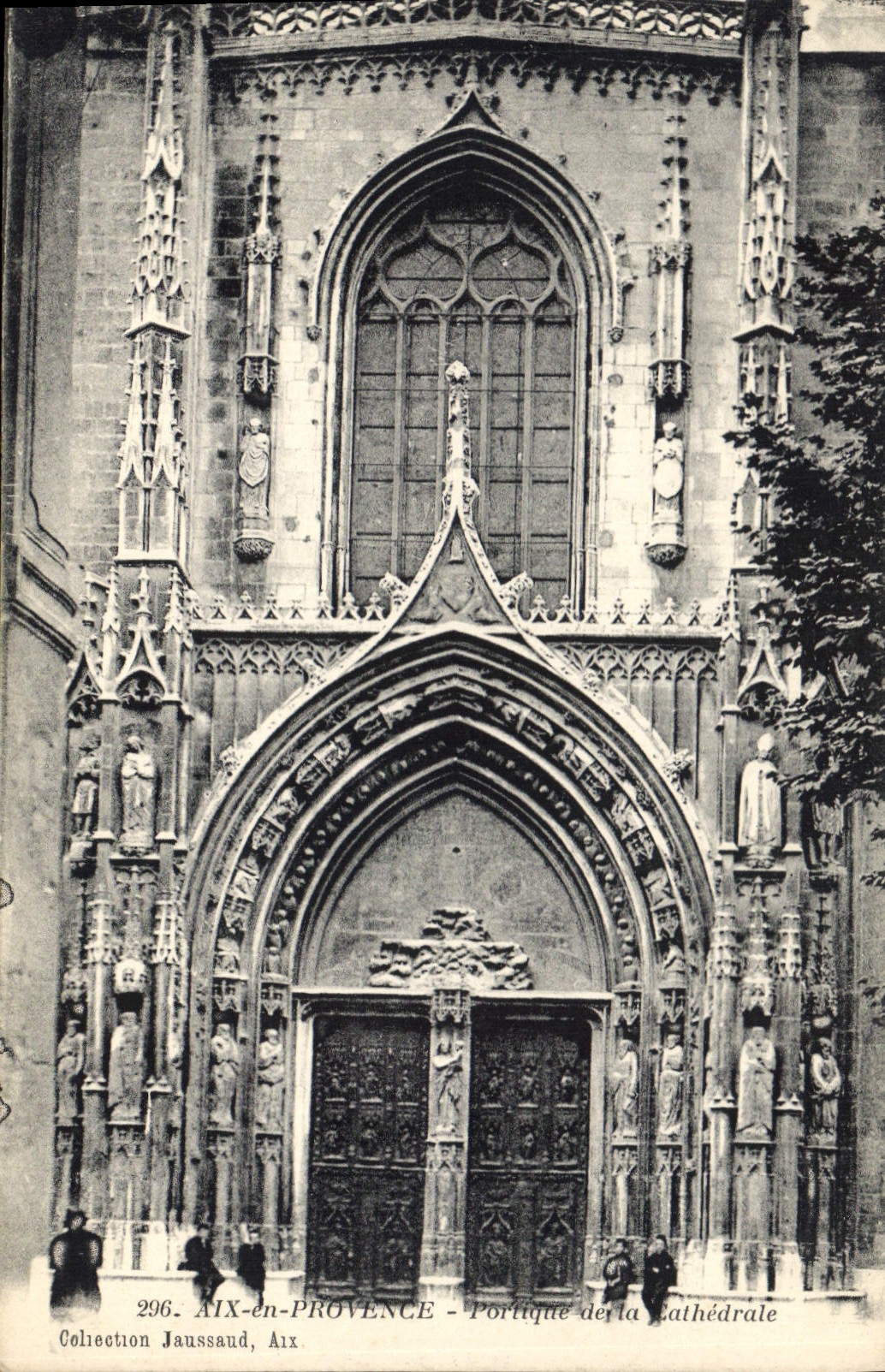 CPA Aix en Provence Portique de la Cathedrale 