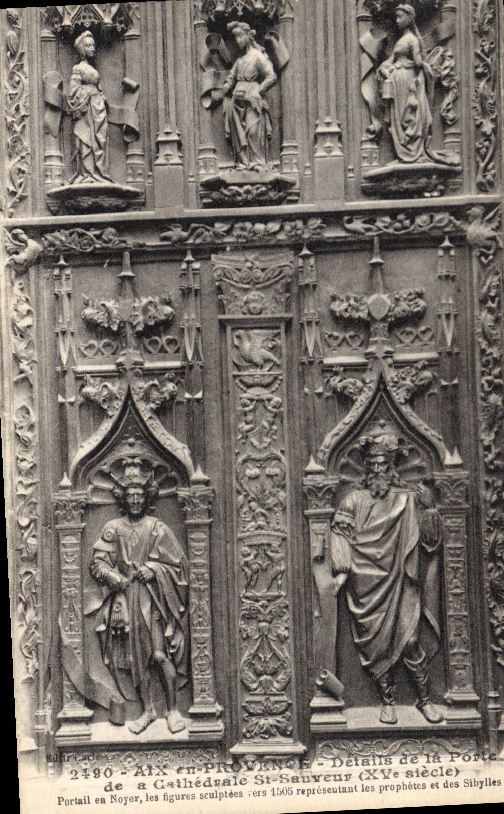 CPA Aix en Provence detail de la Porte de la Cathedrale St Sauveur XV siecle Portail en Noyer les Fi